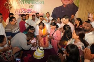 जन्मदिन पर उमड़ी भीड़ ने दिया सियासी संदेश, दीपेंद्र के शक्ति प्रदर्शन से गर्माई लालकुआं की राजनीति!