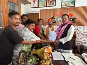 हादसों से लाल हो रहा हाईवे… अब एनएच अफसरों की होगी जवाबदेही तय!  अंडरपास नहीं, अवैज्ञानिक कट और खतरनाक ब्लैक स्पॉट पर सांसद अजय भट्ट सख्त, एनएच अधिकारियों को फटकार, 3 दिन में दें रिपोर्ट—सांसद प्रतिनिधि लक्ष्मण सिंह खाती की मौजूदगी में होगा संयुक्त स्थलीय निरीक्षण!