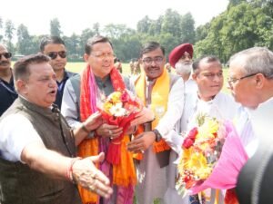तो क्या काशीपुर से चुनाव लड़ेंगे ‘धाकड़ धामी’? मुख्यमंत्री के दौरे ने छेड़ी सियासी चर्चा!  जनसमस्याएं सुनने से लेकर विकास की जरूरतों पर मंथन तक, काशीपुर में धामी की सक्रियता के क्या हैं सियासी मायने? जानने के लिए पढ़िए पूरी खबर